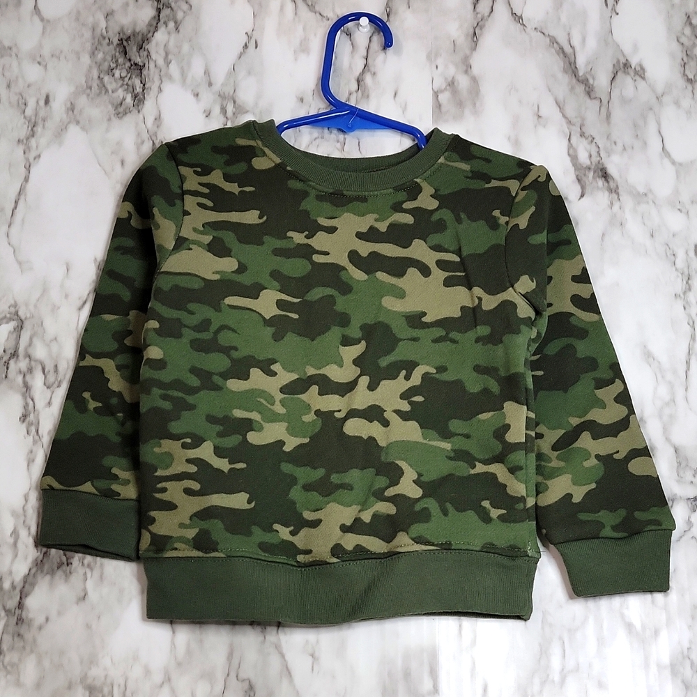 NWOT- Green Camo Boys Sweatshirt Size - 24Months